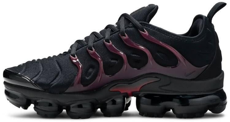 Air VaporMax Plus Black Noble Red 924453-021