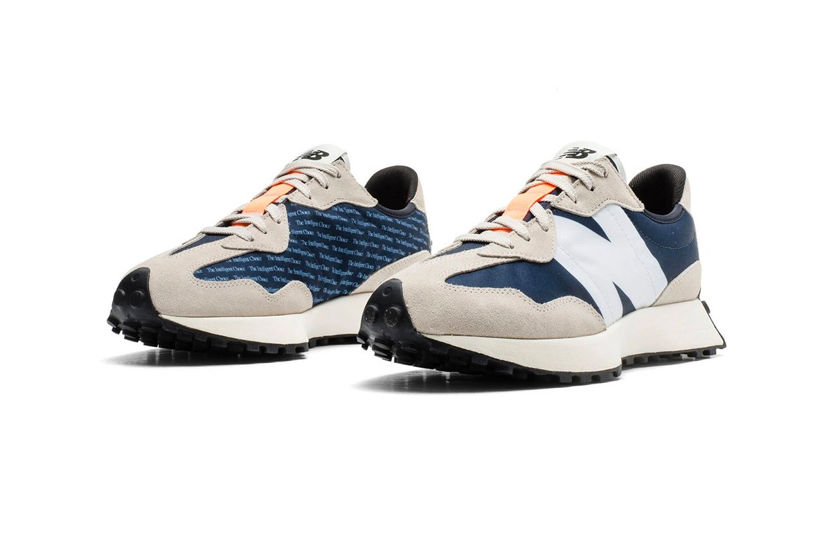 Wmns 327 Outerspace WS327BA
