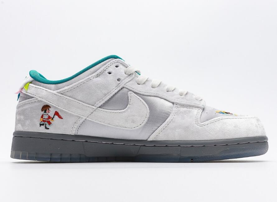 Wmns Dunk Low Ice DO2326-001