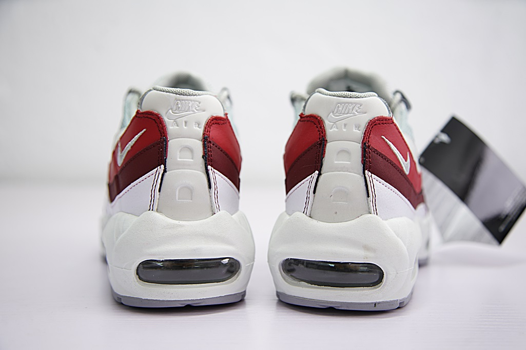 Air Max 95 Essential Pure Platinum 749766-103