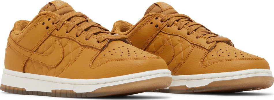 Wmns Dunk Low Quilted Wheat DX3374-700
