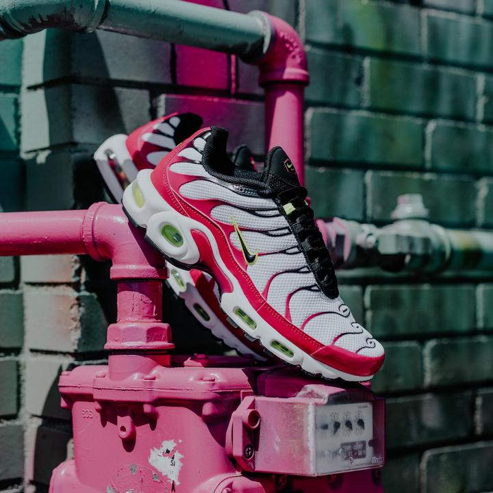 Air Max Plus Fuchsia CJ9929-100