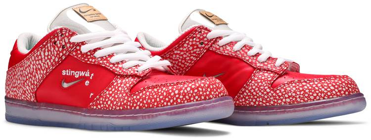 Stingwater x Dunk Low SB Magic Mushroom DH7650-600