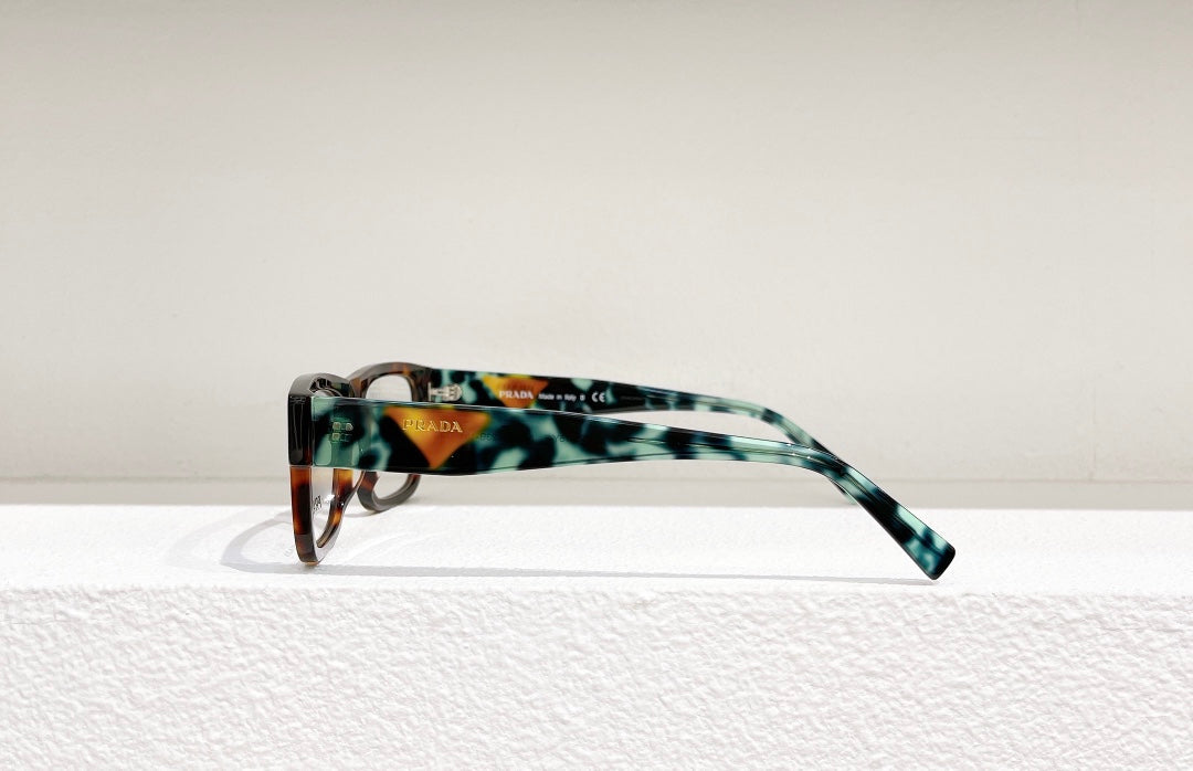 Pra*a Glasses