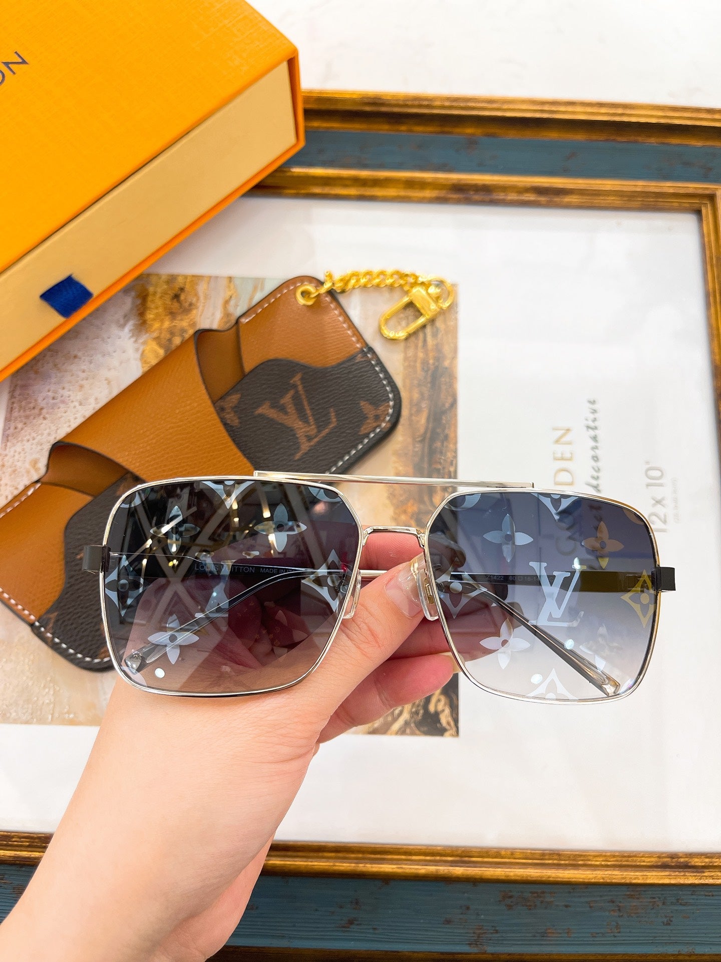 L0vis Vvtt0n Sunglasses