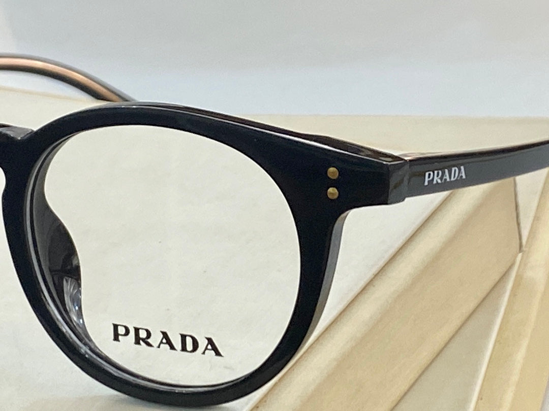 Pra*a Glasses