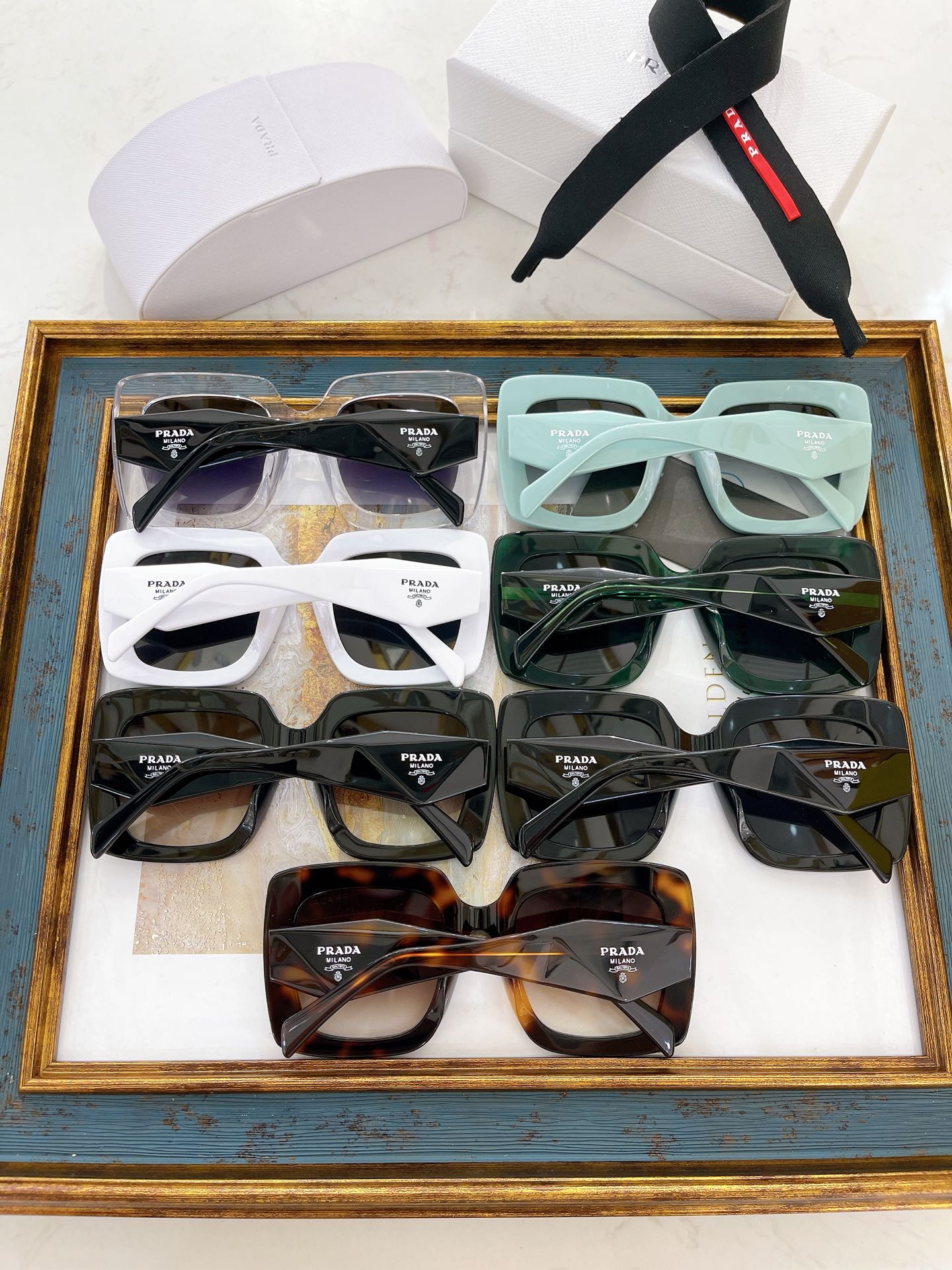 Pra*a Sunglasses
