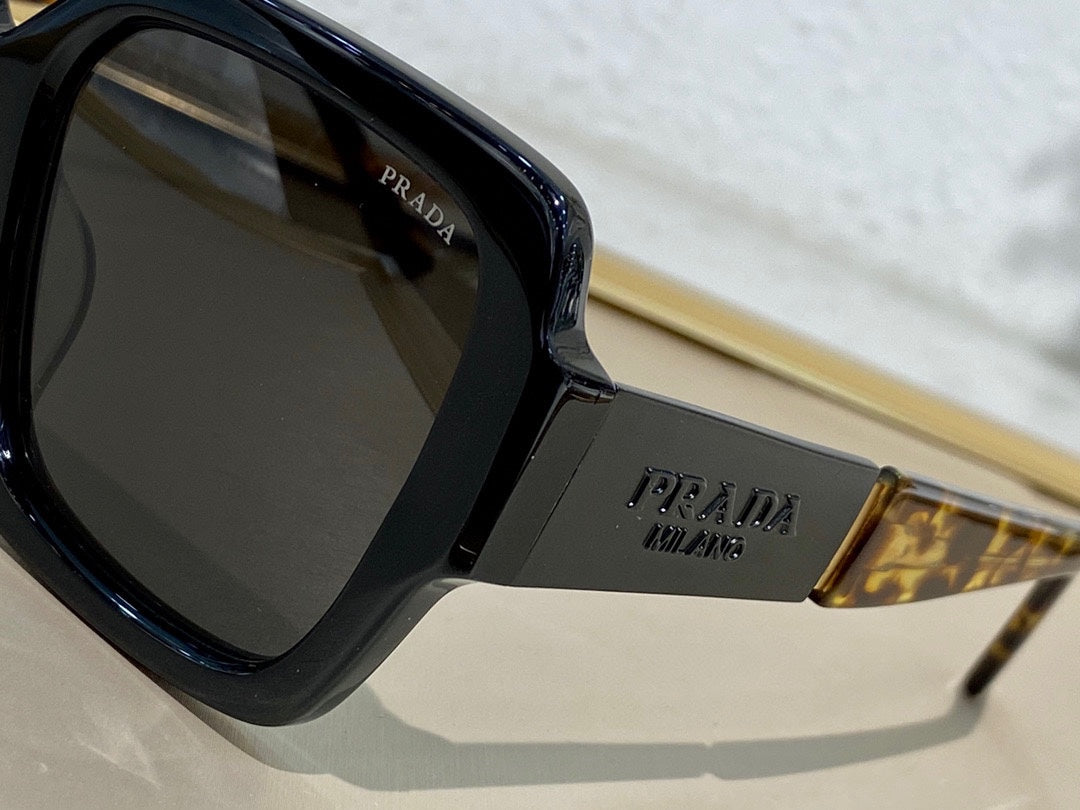 Pra*a sunglasses