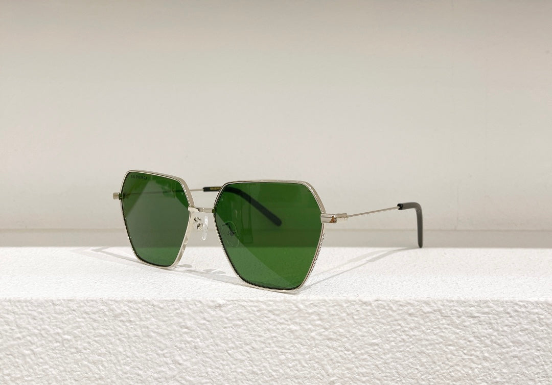 Ba1en*iaga Sunglasses Dupe