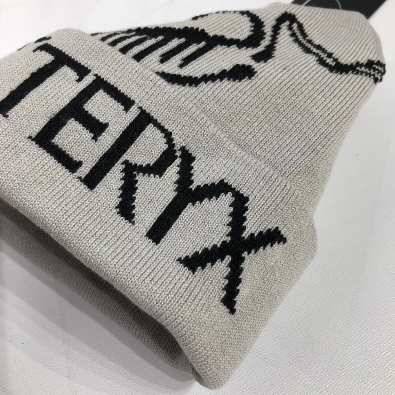 ARCTERYX  hat