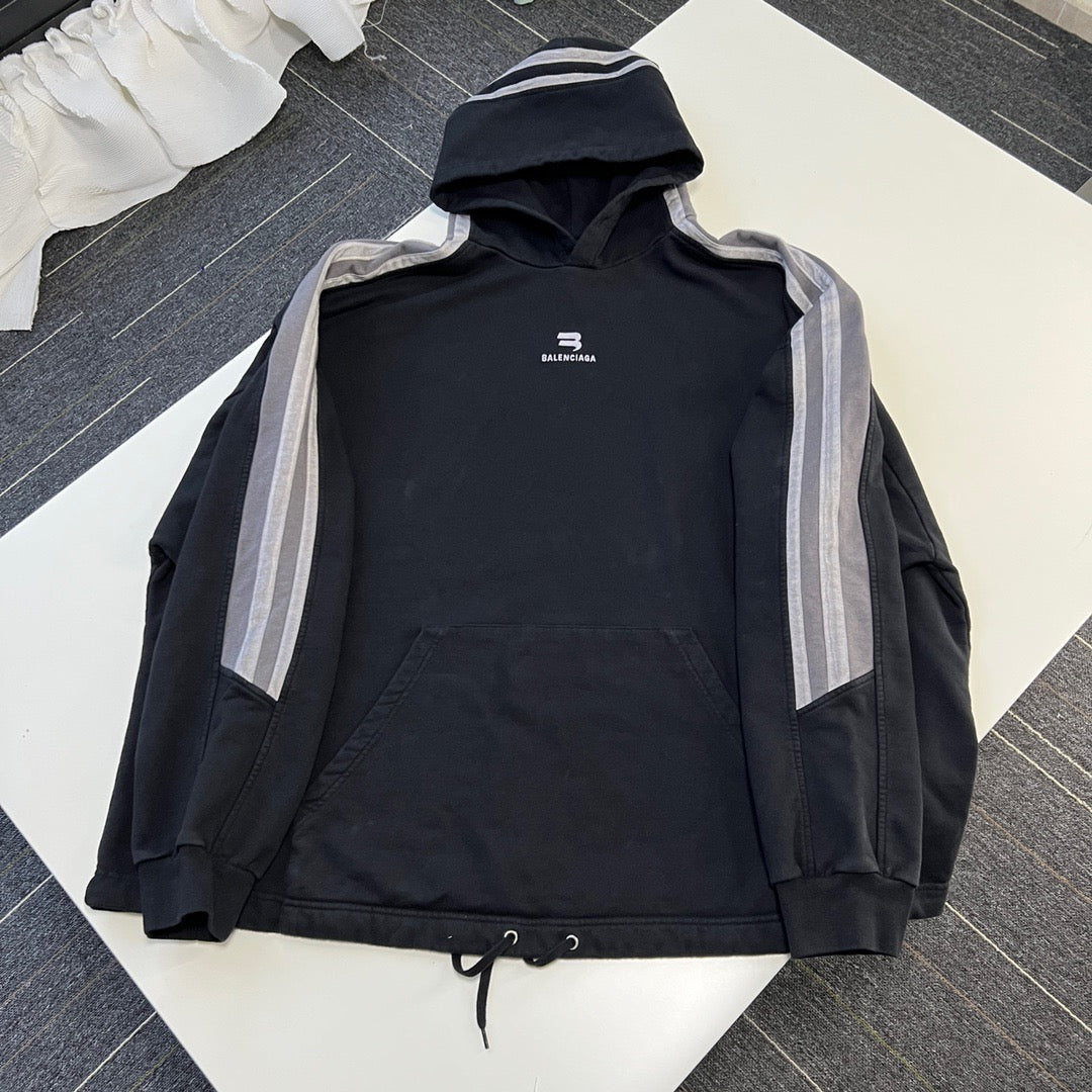 Ba1en*iaga Hoodie