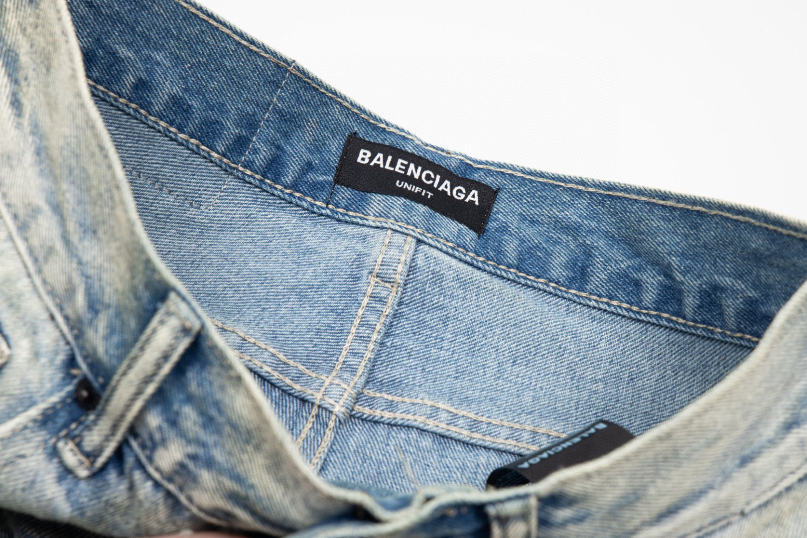 Ba1en*iaga Jeans