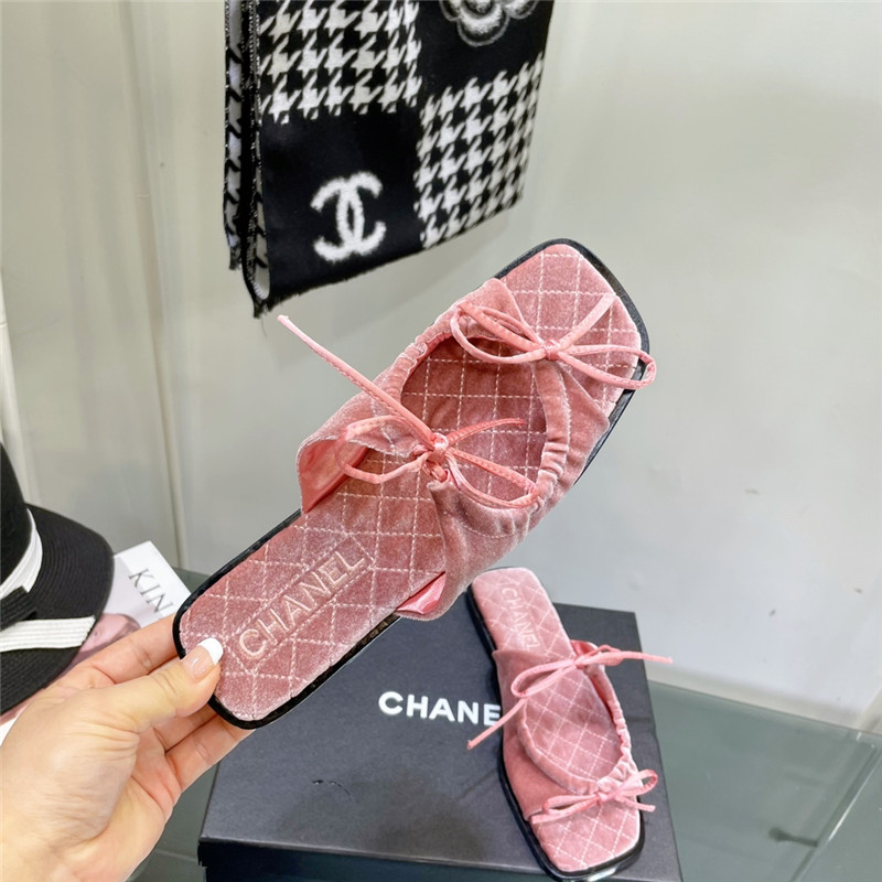 Ch**el Flat Dupes slippers