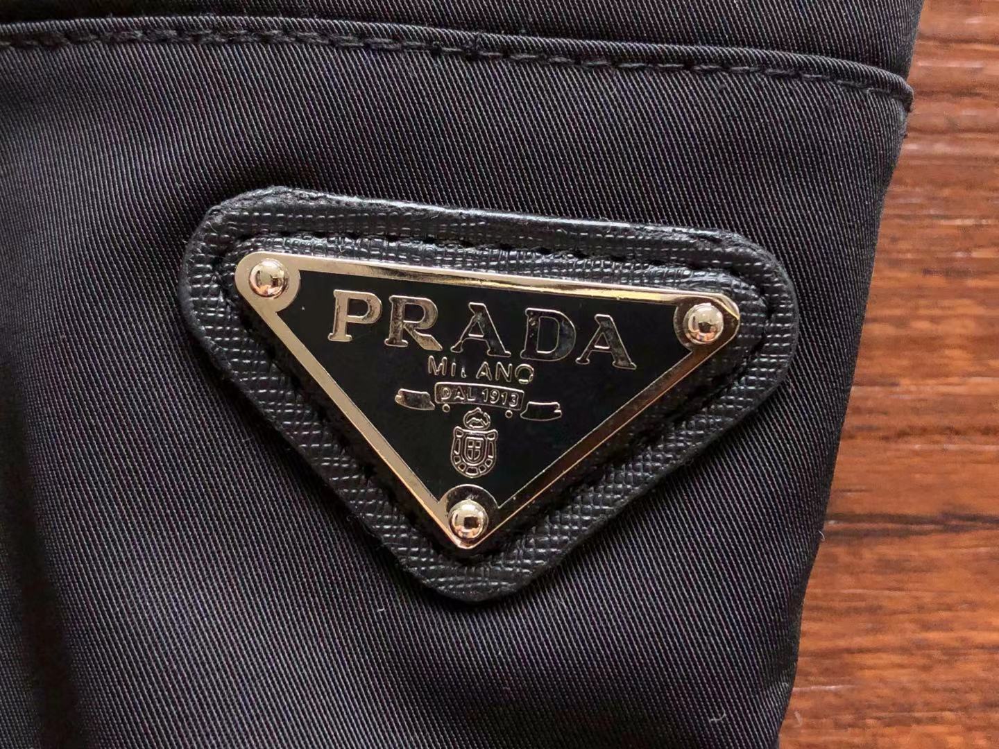 Pra*a Pants