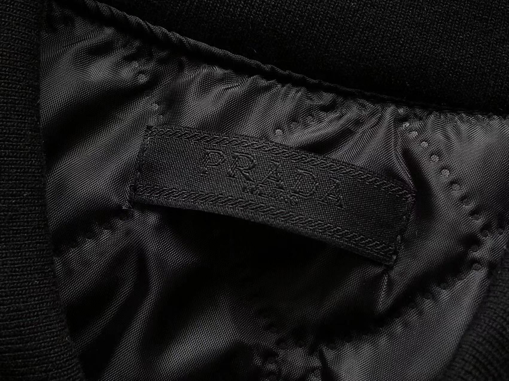 Pra*a Jacket