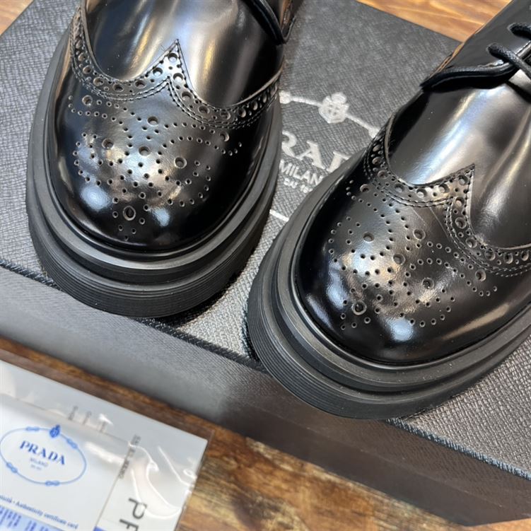 Pra*a BRUSHED LEATHER DERBY BROGUE SHOES SHOES PRS033
