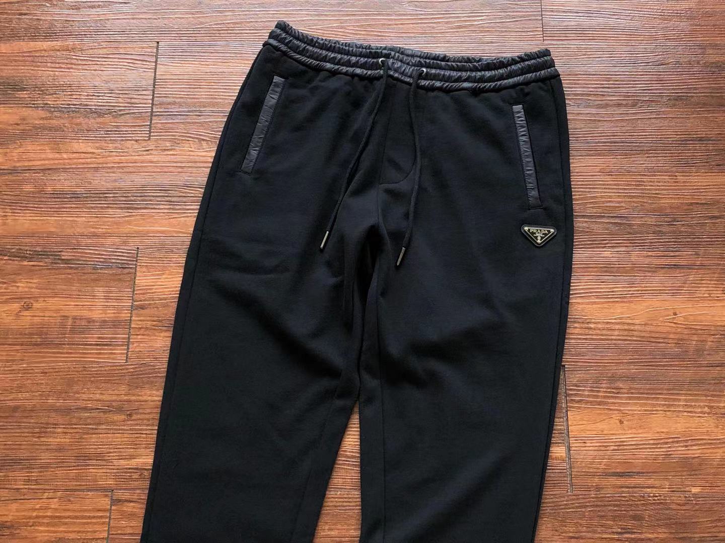 Pra*a Sweatpants