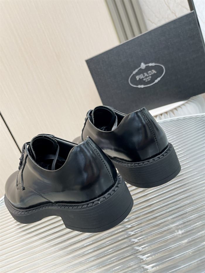 Pra*a MONOLITH BRUSHED LEATHER DERBY SHOES PRS038