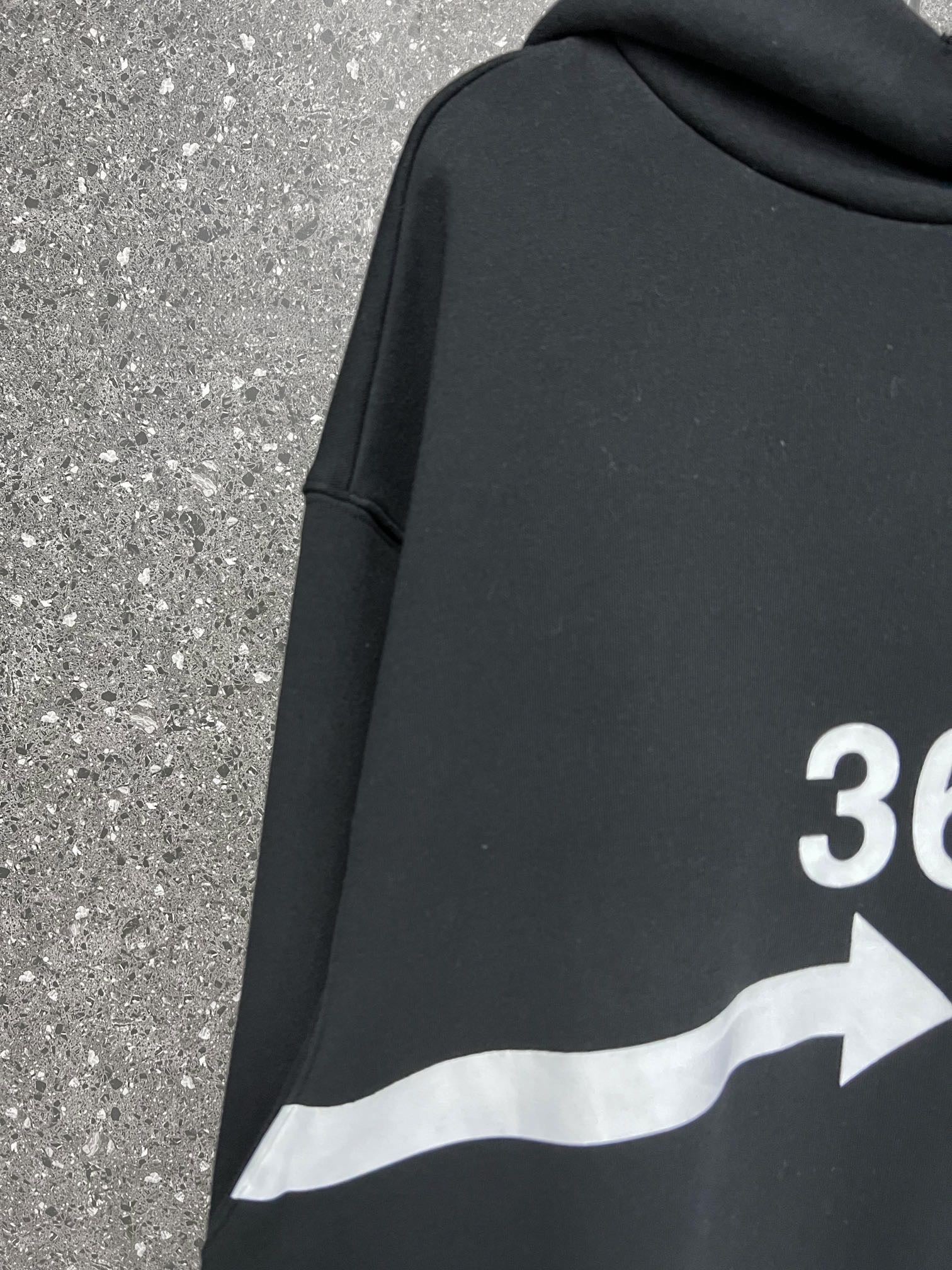 Ba1en*iaga Hoodie