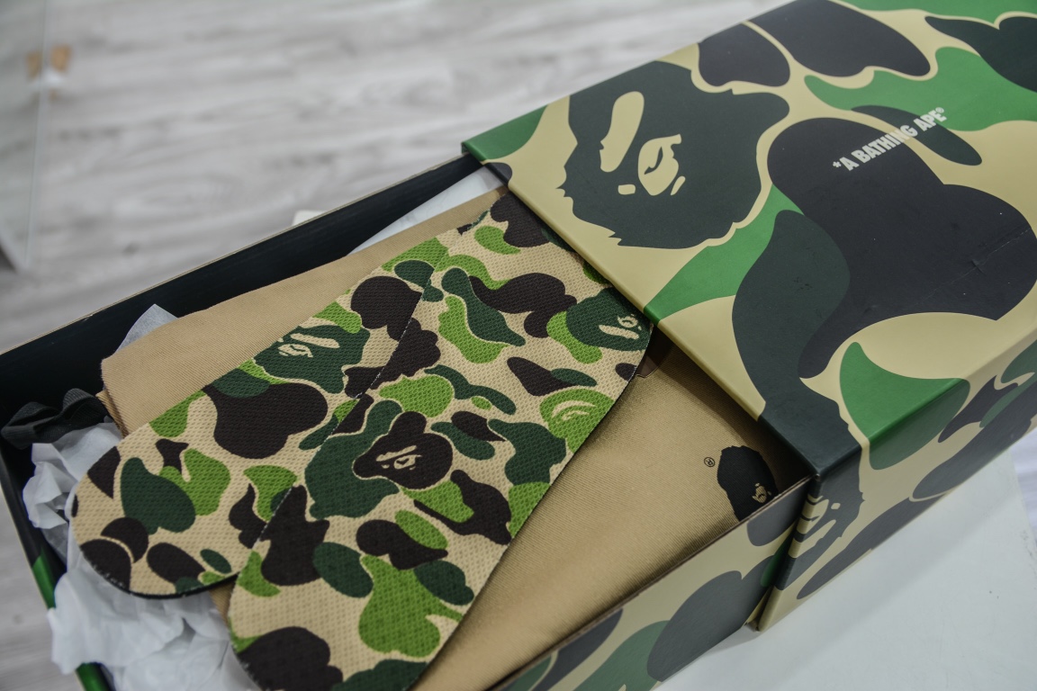 A Bathing Ape Bape SK8 Sta Wheat Red