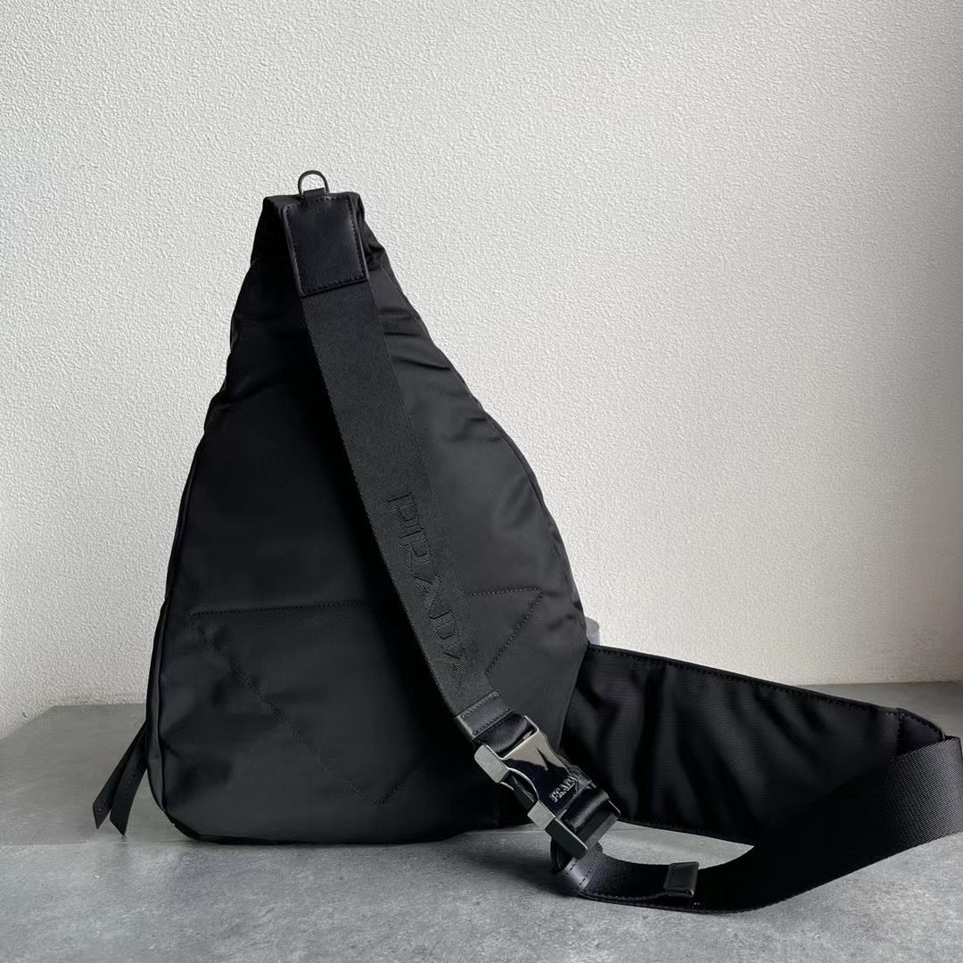 Pra*a Bag Dupe