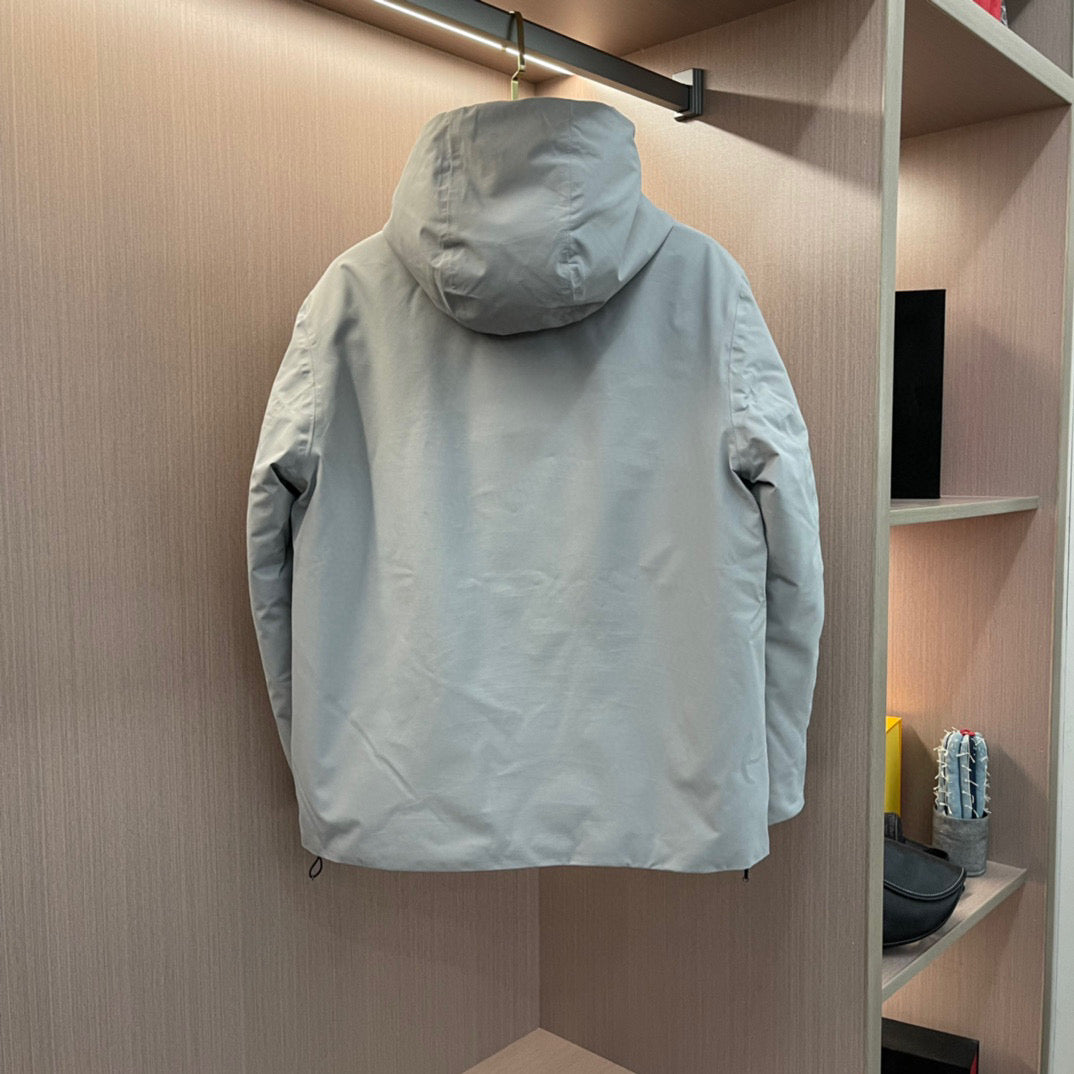 Pra*a Jacket