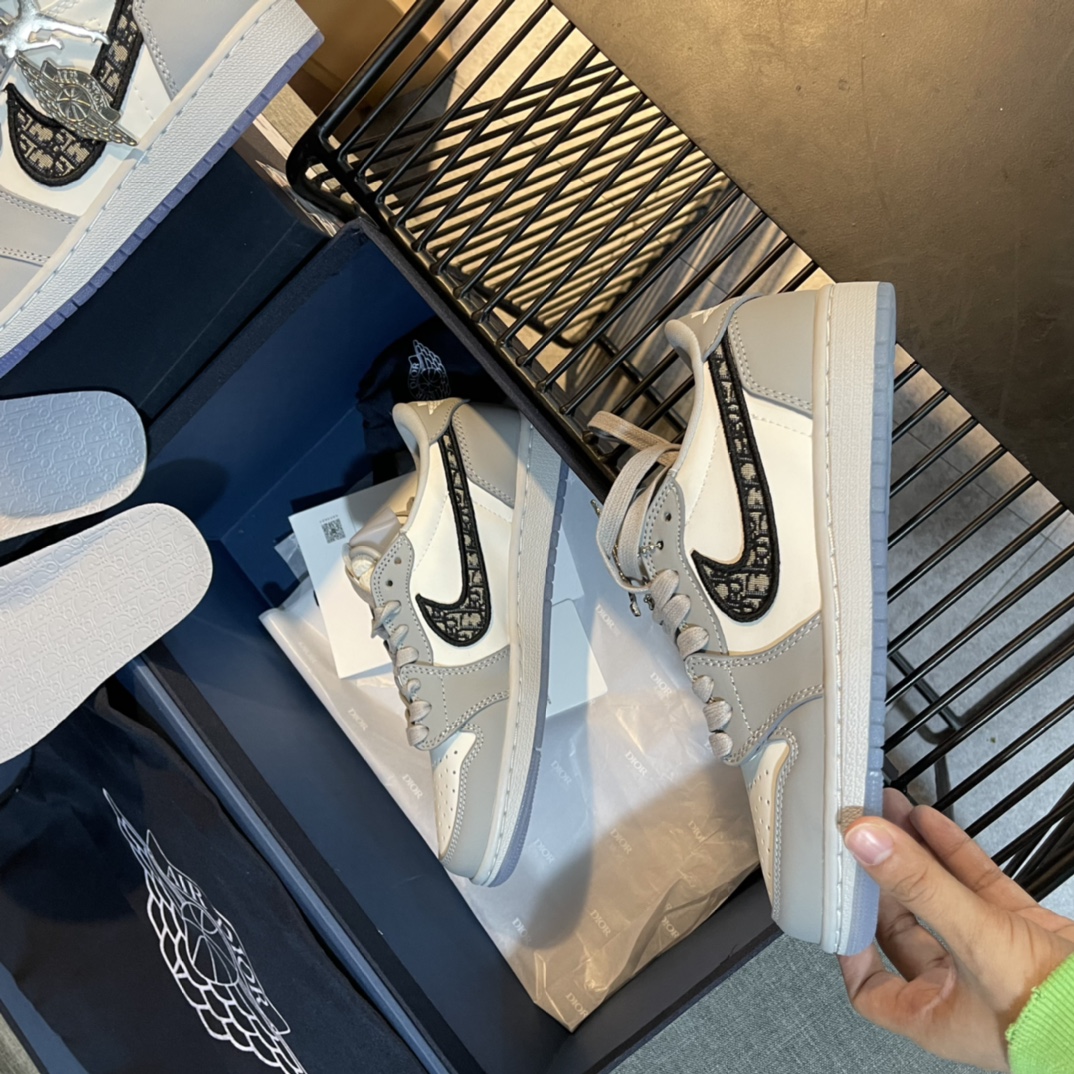JORDAN 1 RETRO LOW D10r DO094