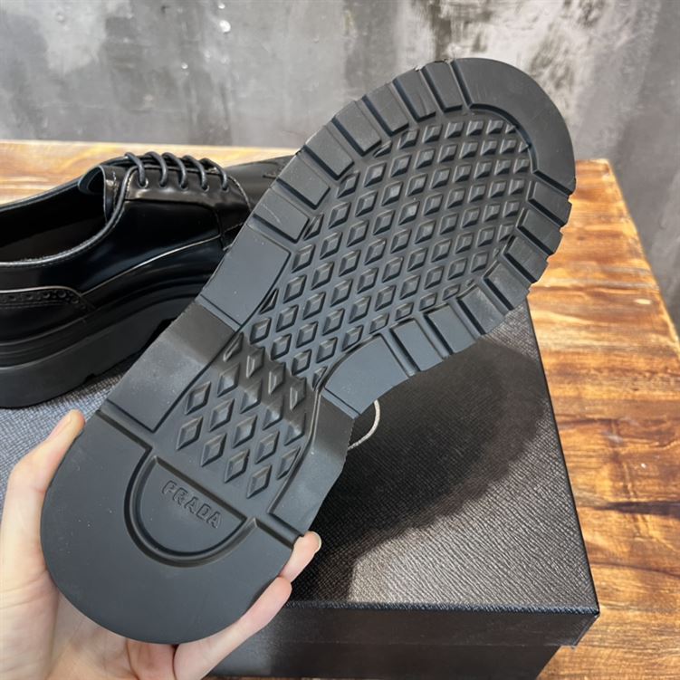 Pra*a BRUSHED LEATHER DERBY BROGUE SHOES SHOES PRS033