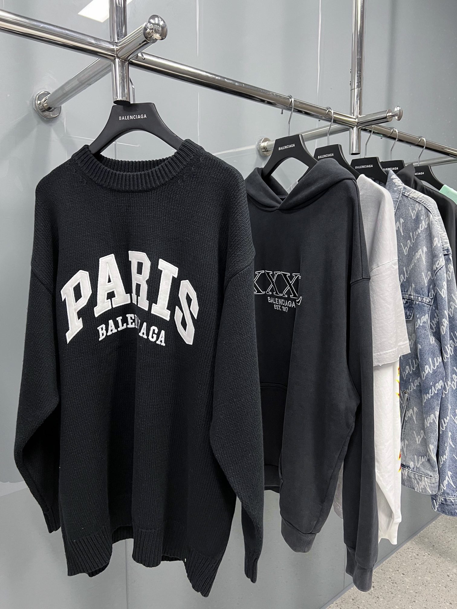 Ba1en*iaga Sweater