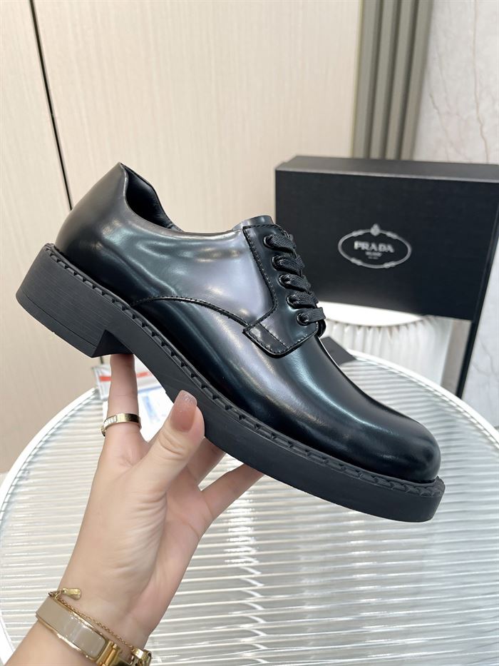 Pra*a MONOLITH BRUSHED LEATHER DERBY SHOES PRS038