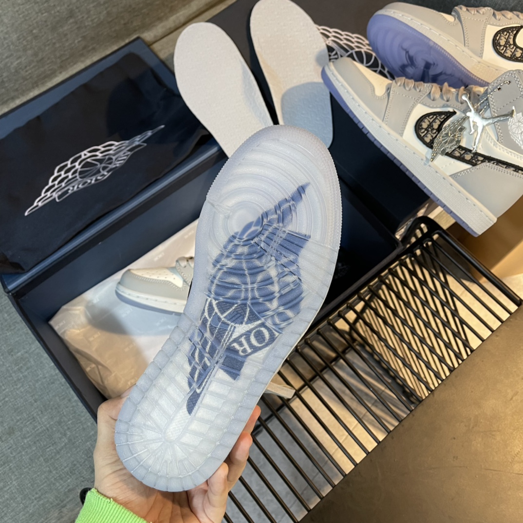 JORDAN 1 RETRO LOW D10r DO094