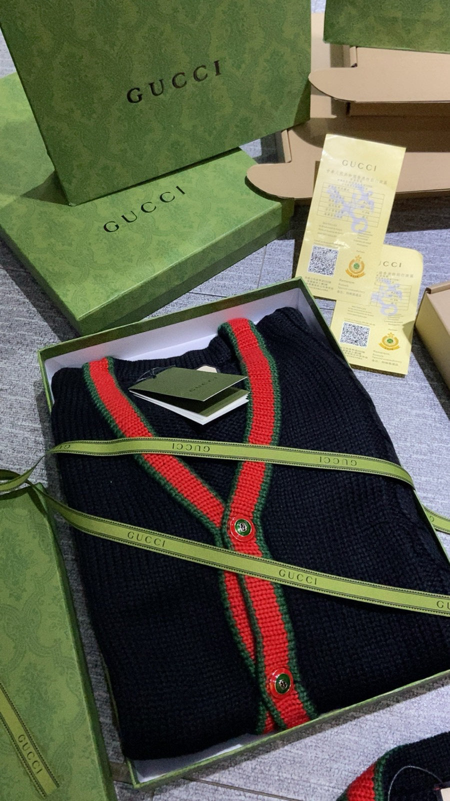 Gvc*1 Cardigan