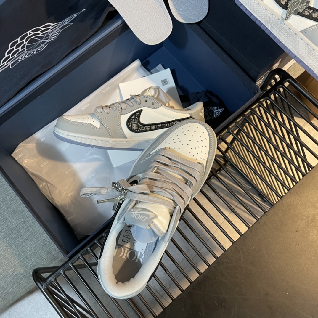 JORDAN 1 RETRO LOW D10r DO094