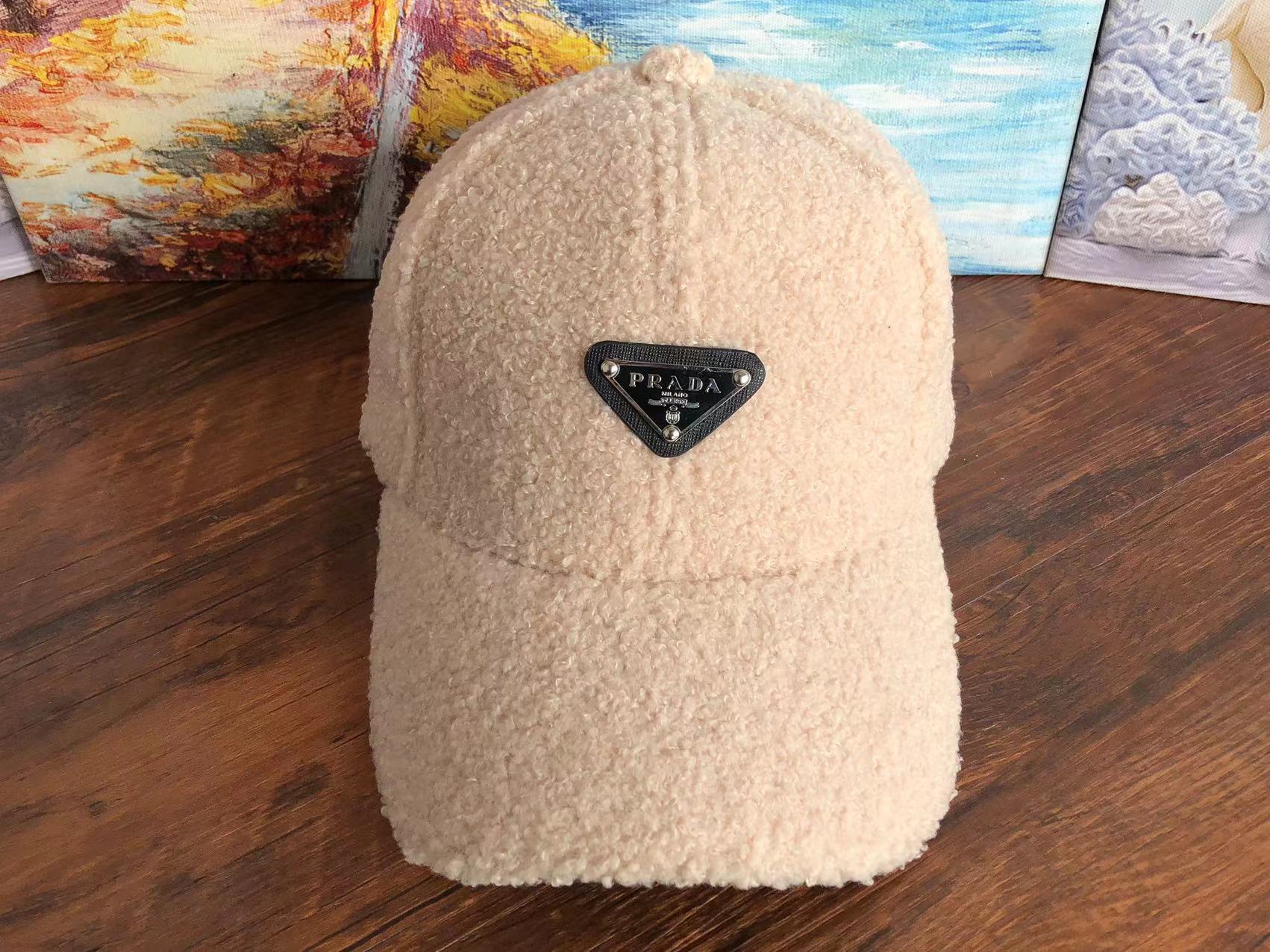 Pra*a Bucket Hat Dupe