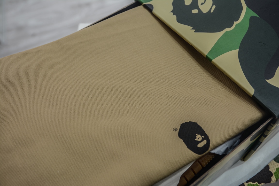 A Bathing Ape Bape SK8 Sta Wheat Red