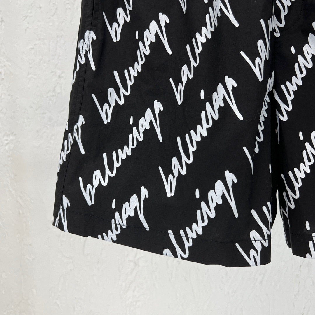 Ba1en*iaga Shorts