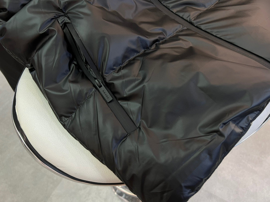 Pra*a Jacket