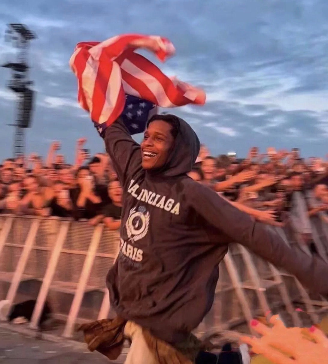 Ba1en*iaga Hoodie
