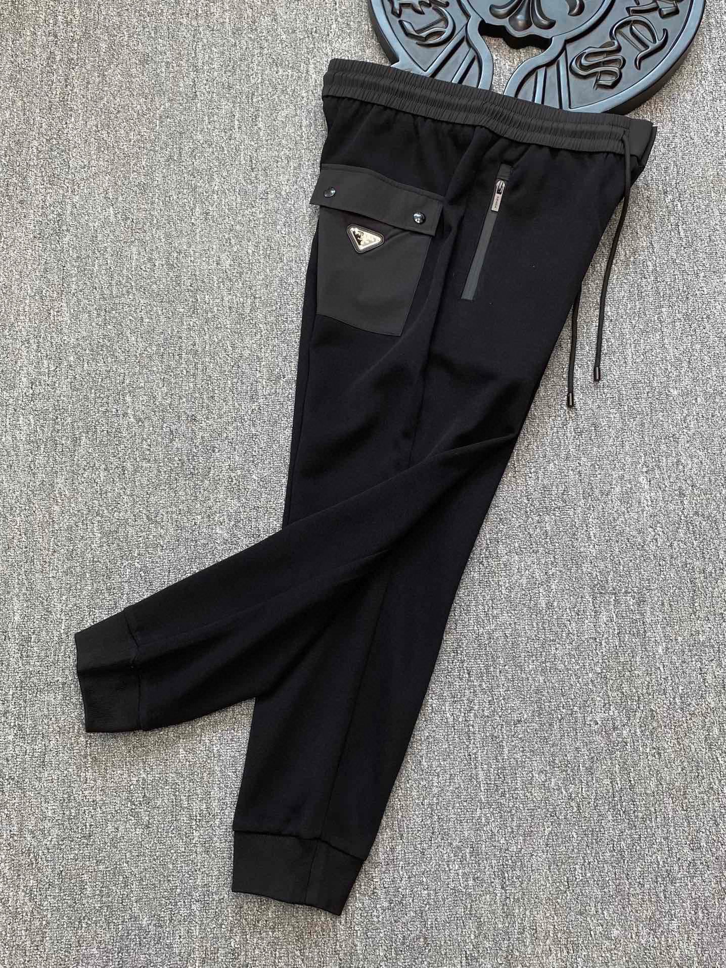 Pra*a Sweatpants