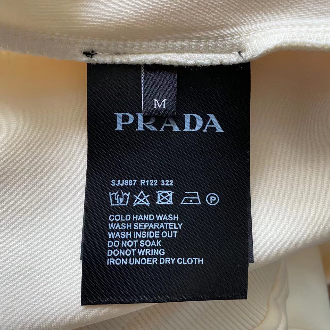 Pra*a Shorts