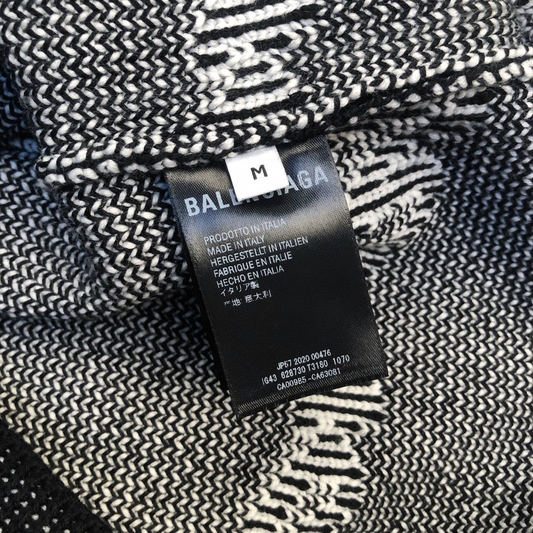 Ba1en*iaga Sweater