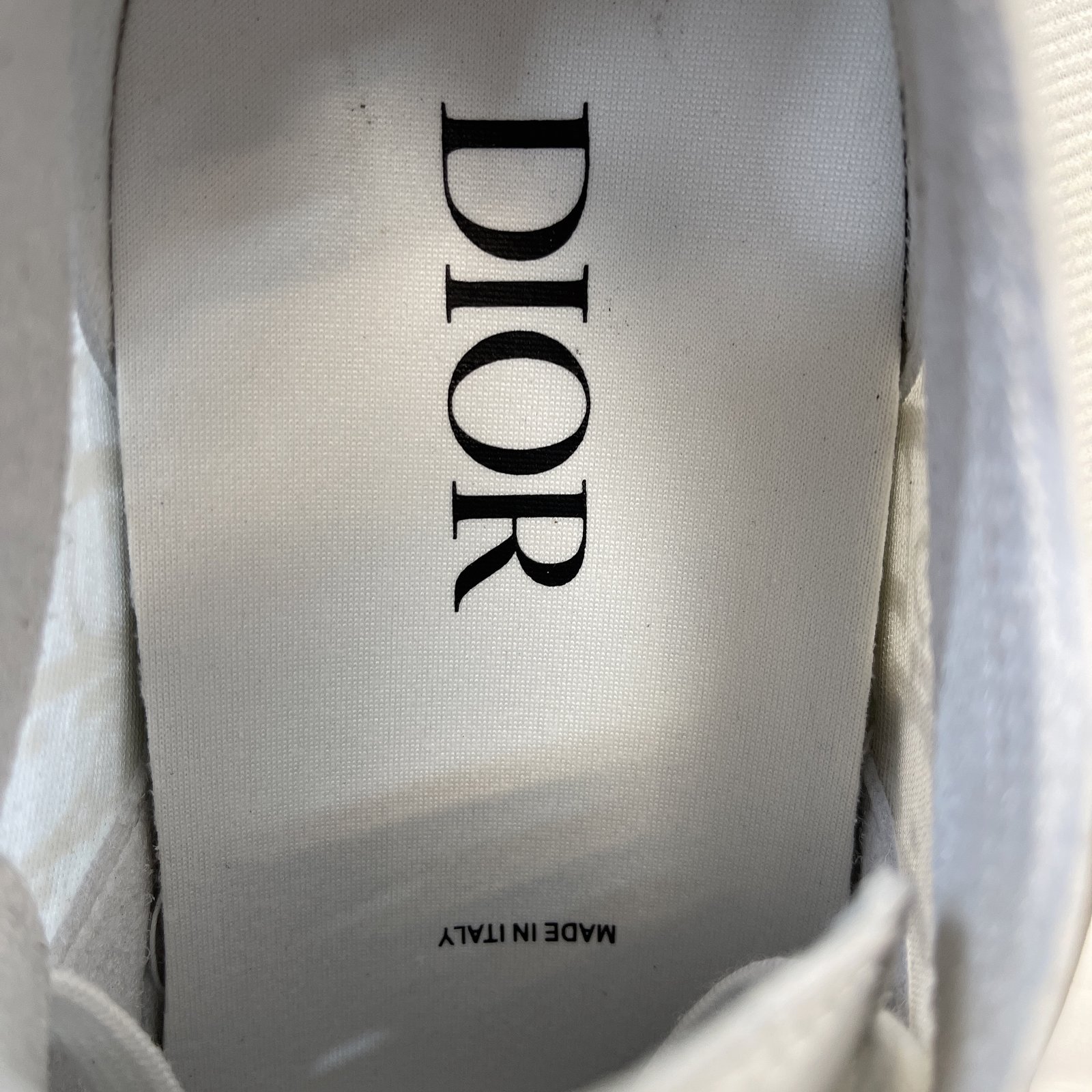 D10r B23 High Top Sneaker 9