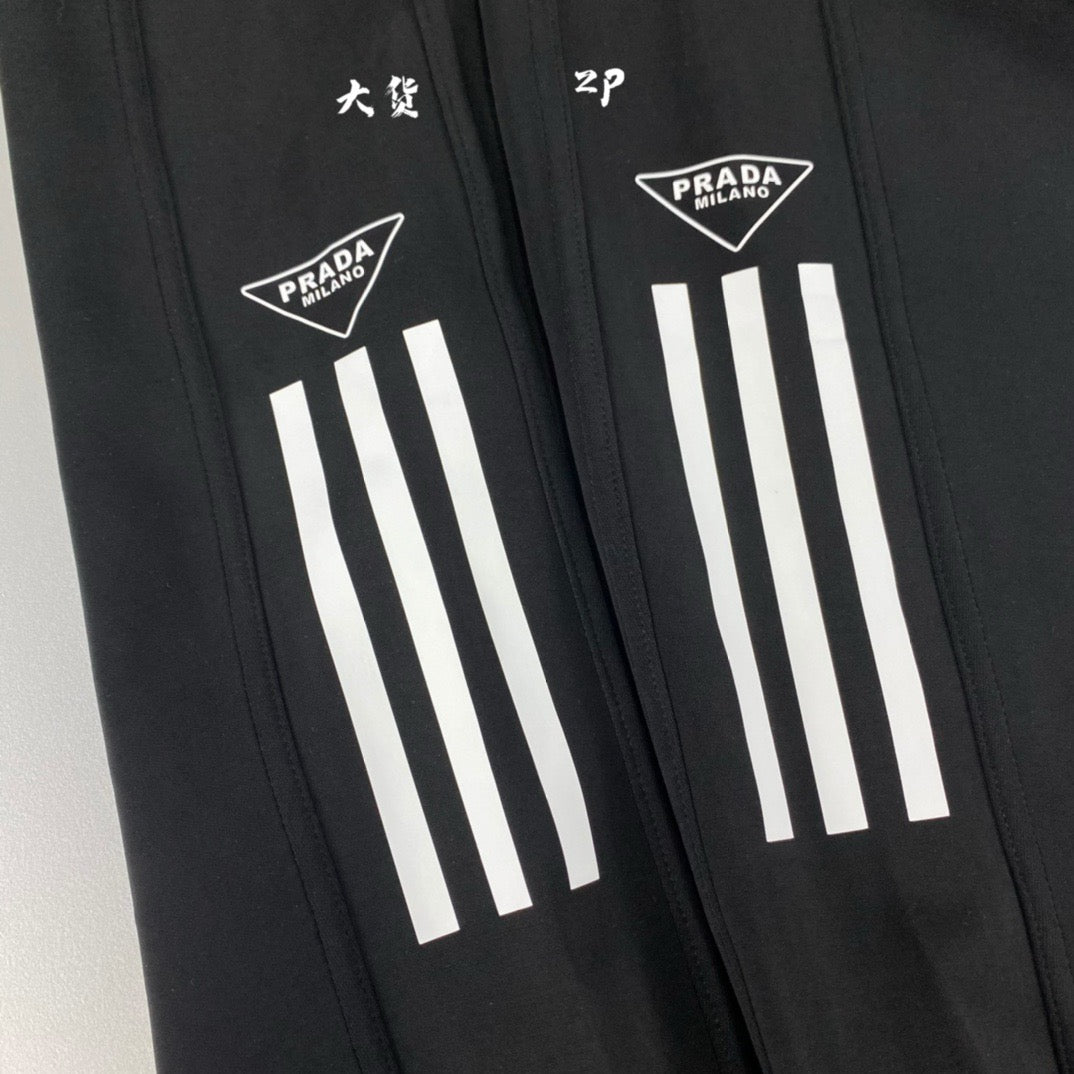 Pra*a Sweatpants