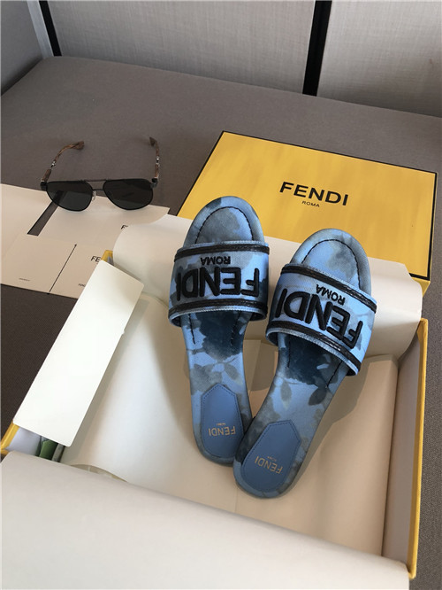F**di slippers sandals
