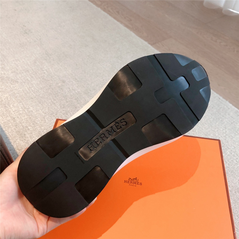 H**me5 new sneakers