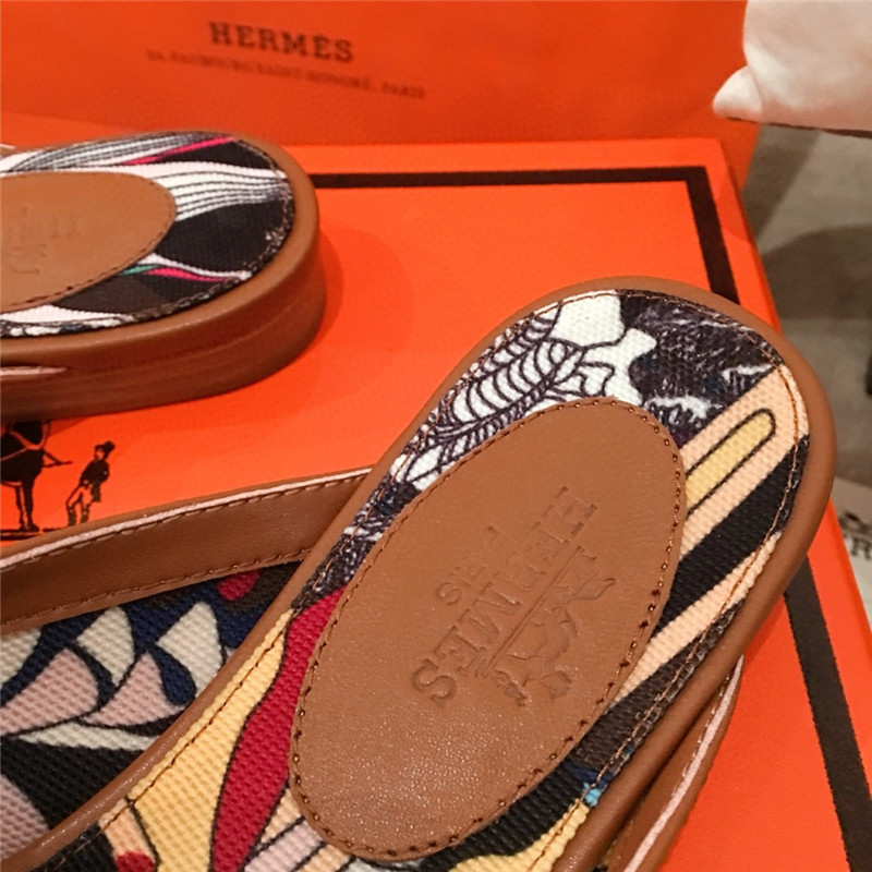 H**me5 Kelly Buckle Half Slip Shoes