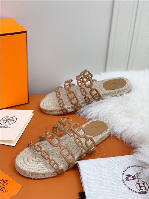H**me5 flat slippers