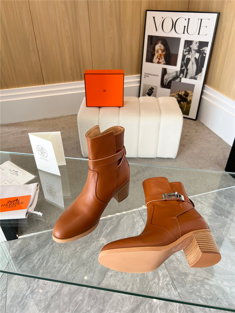 H**me5 Kelly Buckle Rider Boots