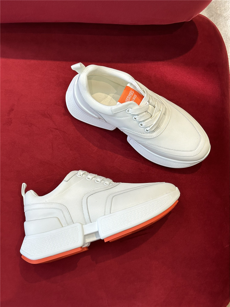 H**me5 new sneakers