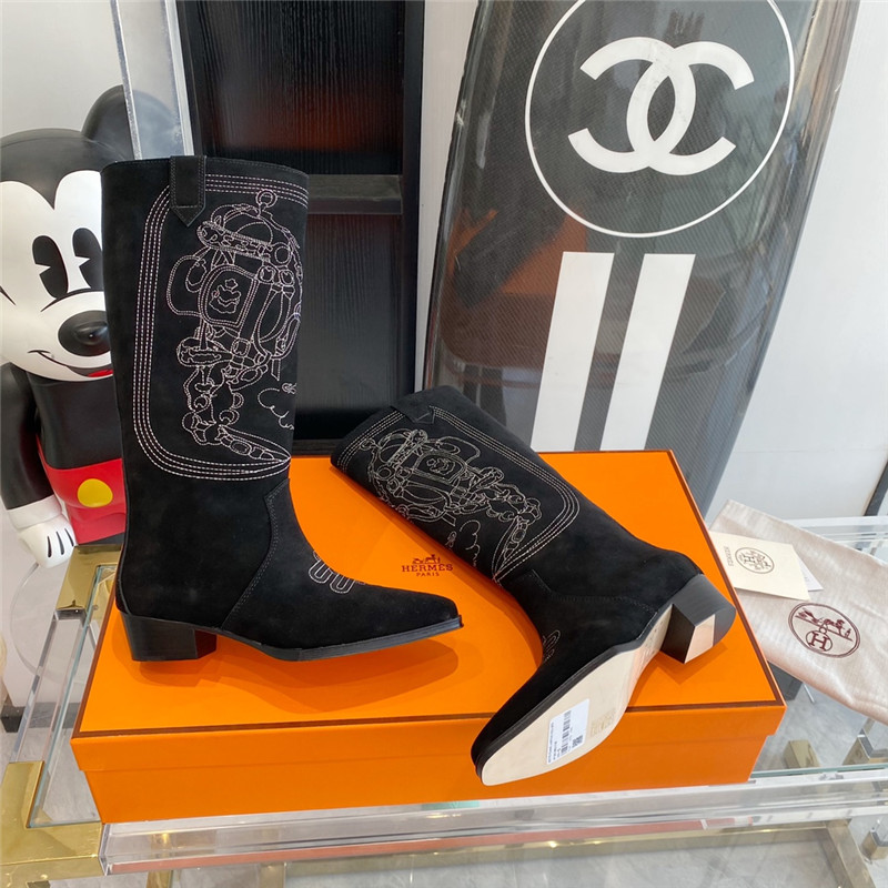 H**me5 embroidered long boots